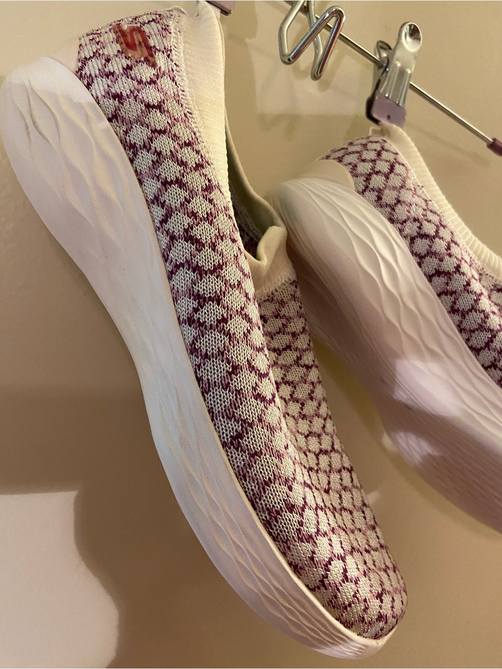 Skechers Slip-On Knit Sneakers in Cream & Wine-Pattern - Picture 4 of 9